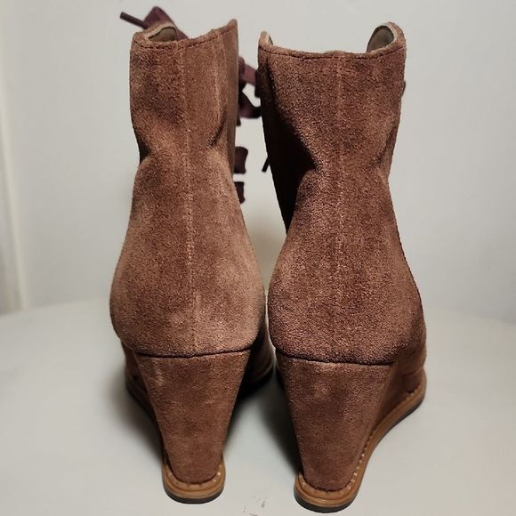 Kate Spade Saundra Brown Wedge Ankle Booties with Lace-Up Closure Size 8.5 - Picture 3 of 11
